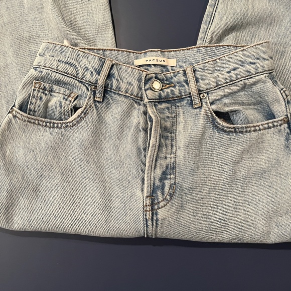 Pacsun Light Washed Jeans - Picture 3 of 7